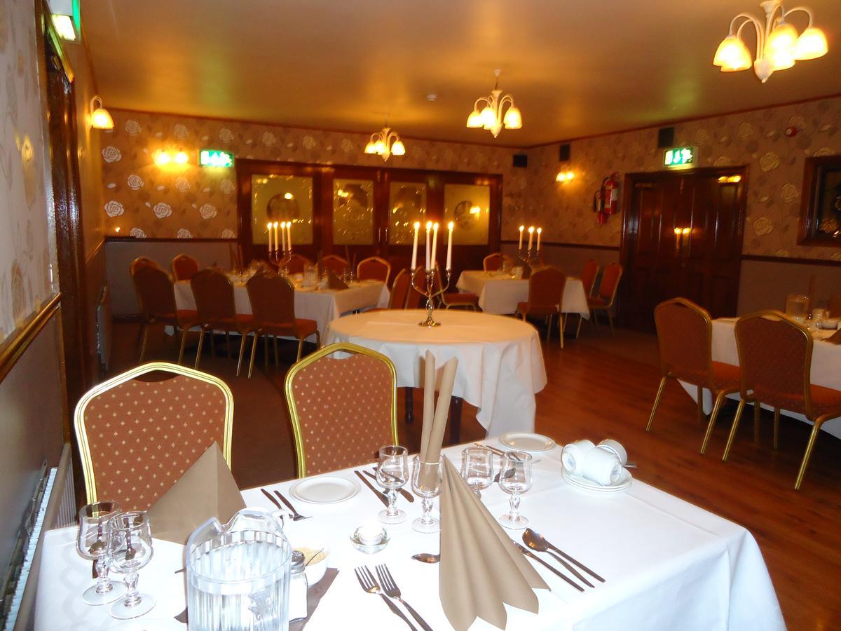 Templemore Arms Hotel ภายนอก รูปภาพ